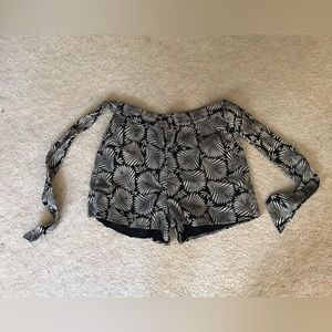 LOFT beach shorts with attached tie and pockets